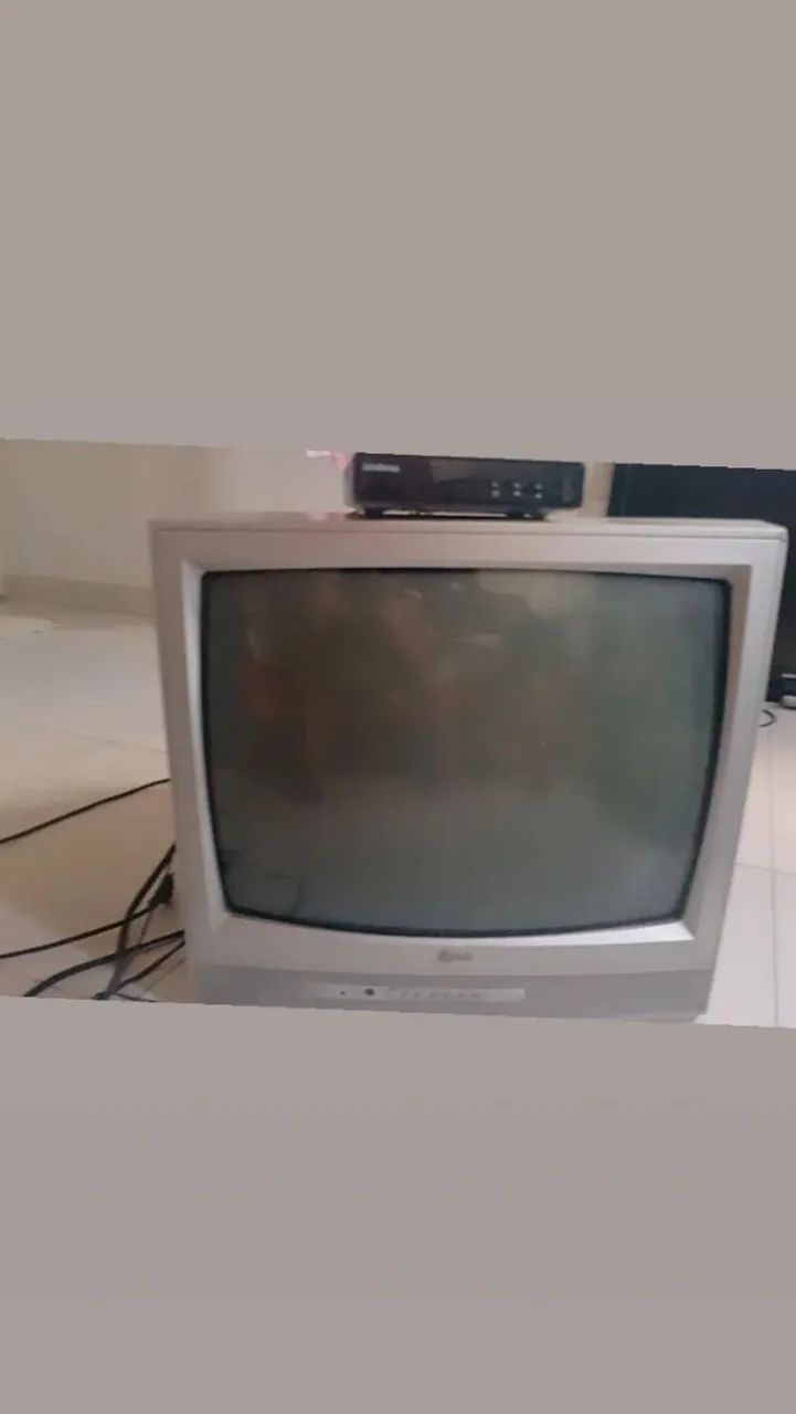 Televisão tubo marca LG 