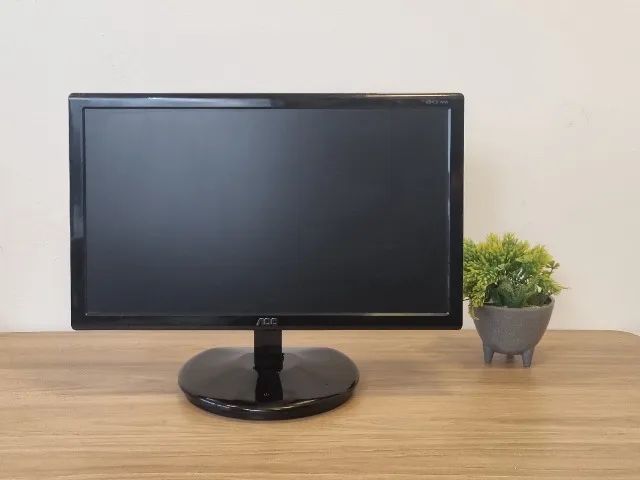 Monitor AOC E943Fwsk - Tela de 19" | 1366x768