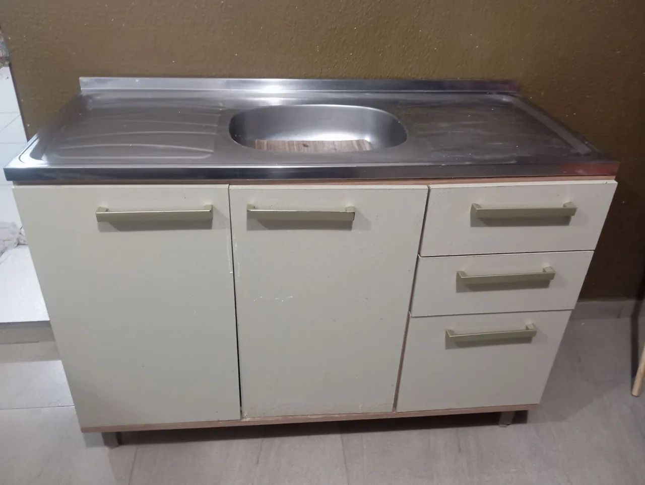 Bancada com Cuba Embutida