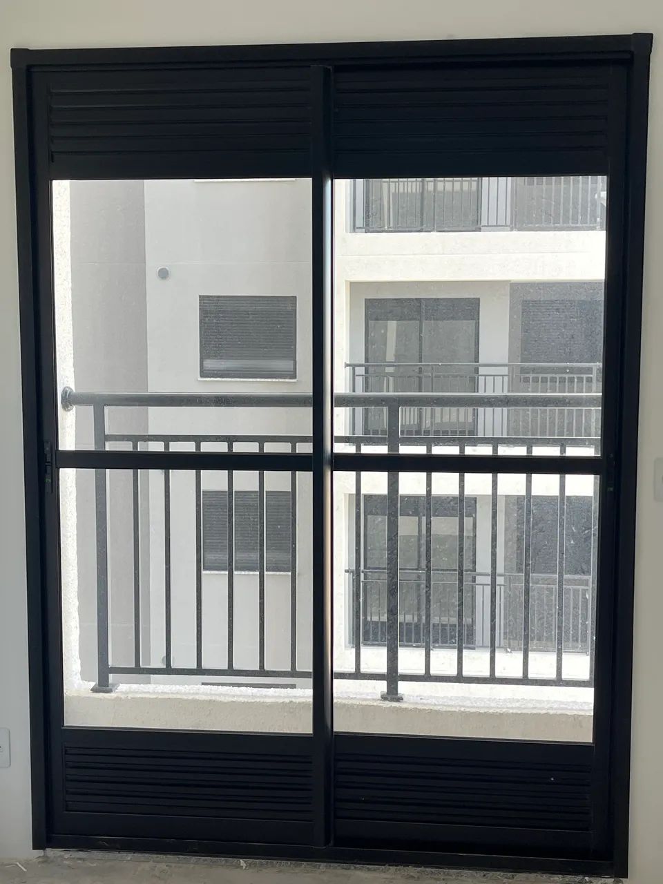 Porta balcão de sala - Foto 2