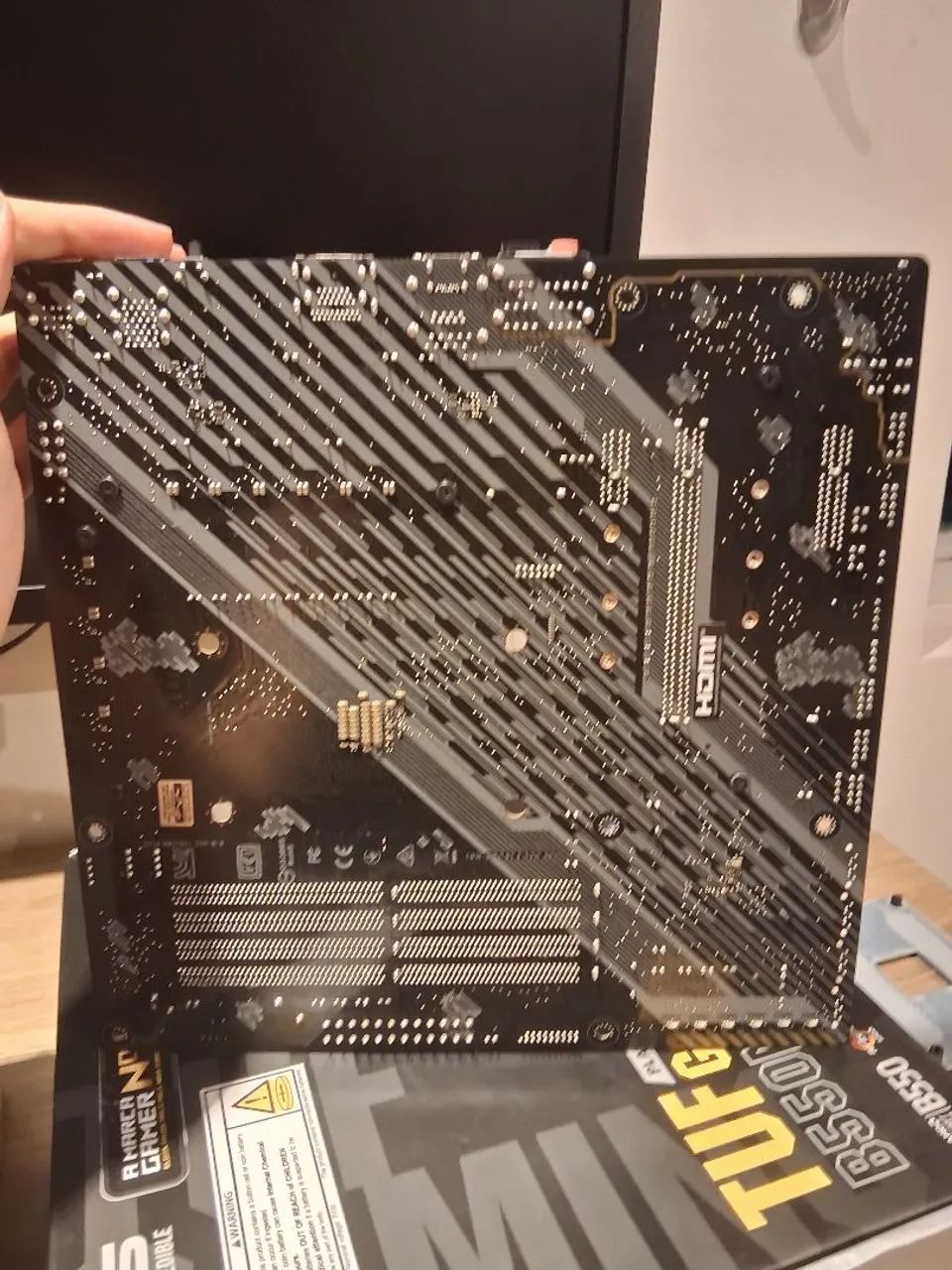 Placa mãe Asus B550M Tuf Gaming (com defeito) - Foto 4