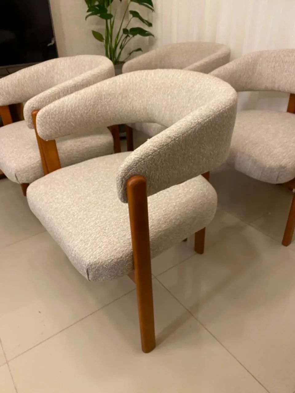 Cadeiras de Jantar ou poltronas