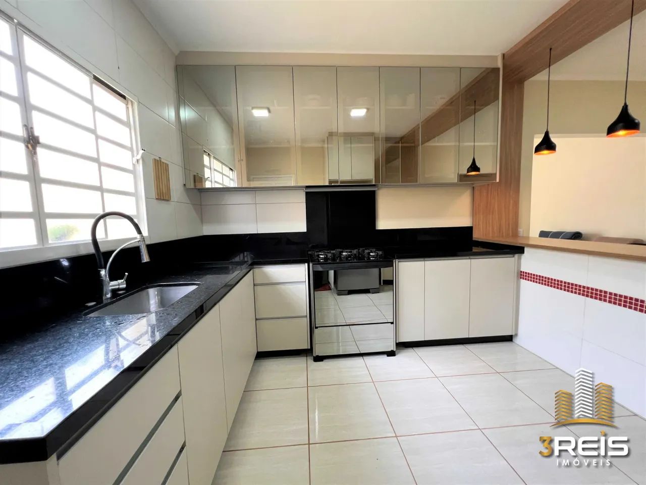 CASA TÉRREA COM 3 DORMITÓRIOS NO BAIRRO PEREIRAS EM SOCORRO/SP - Foto 4