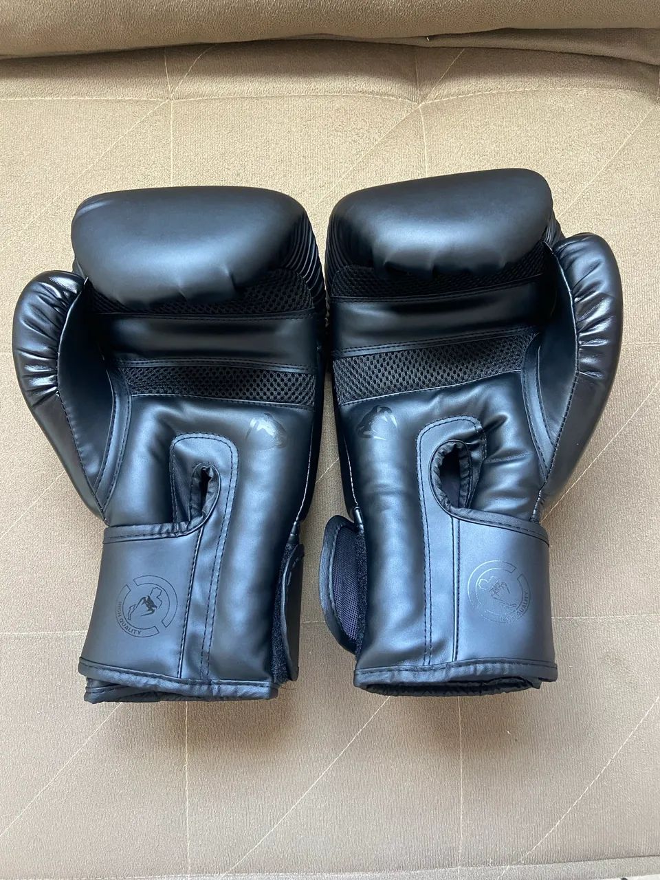 Luvas importada VENUM 16 OZ BOXE/MUAY THAY/KICKBOXING - Foto 5