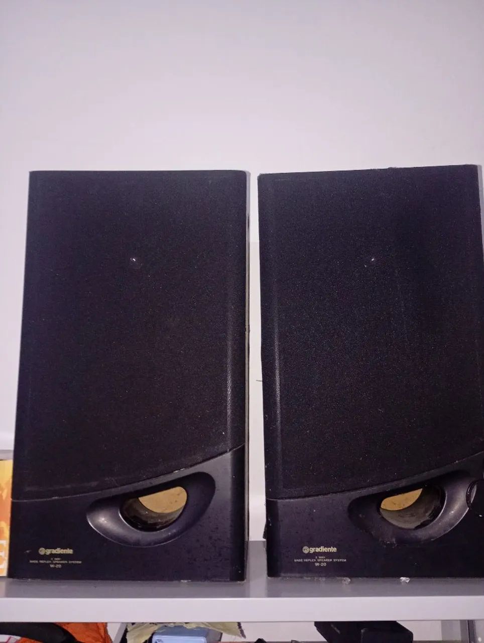 Par de Caixas Gradiente W-20
