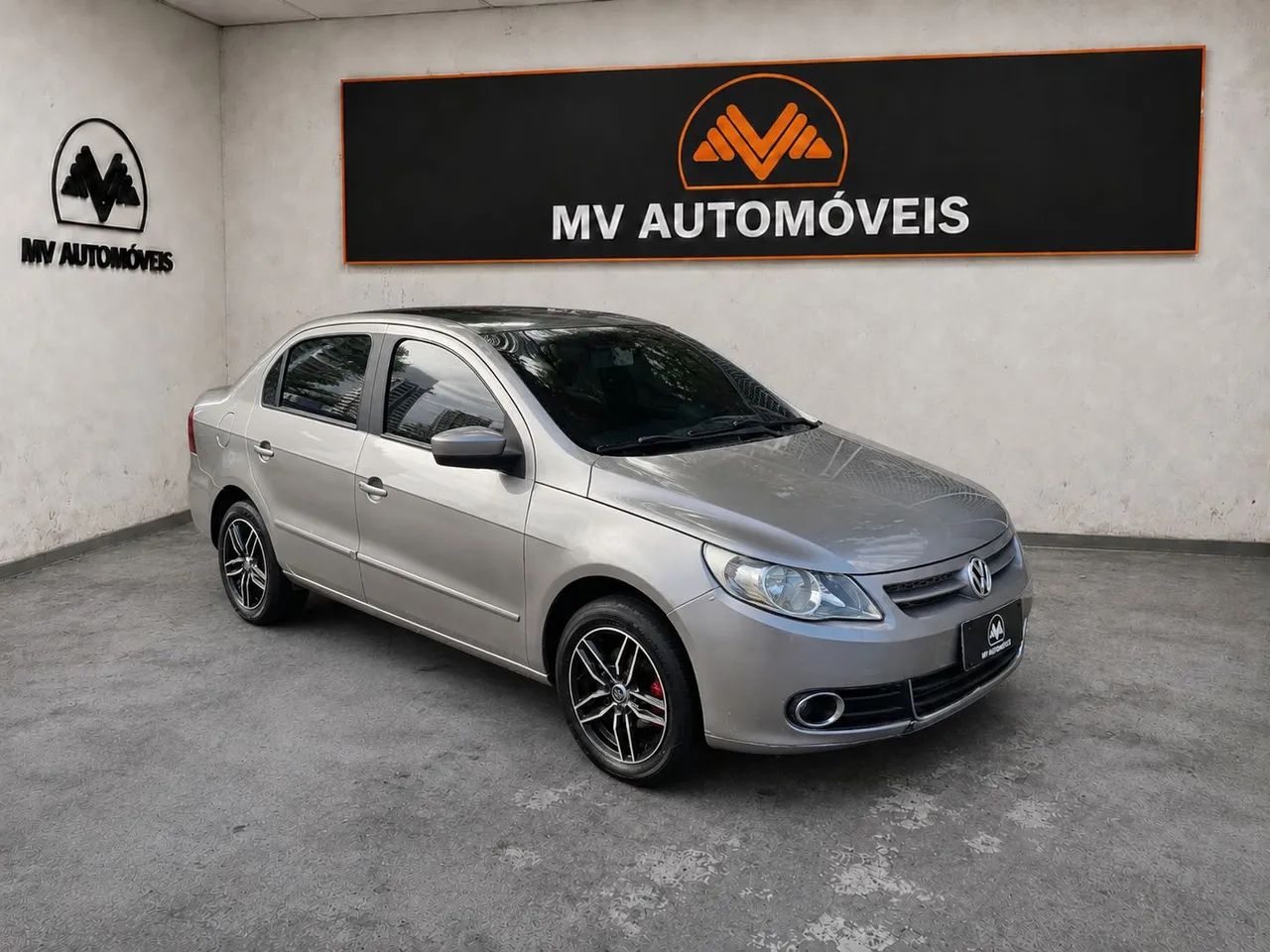 Volkswagen Voyage VOYAGE 1.0/1.0 City Mi Total Flex 8V 4p 2013