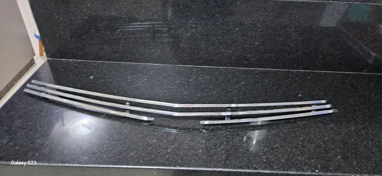 Grade frontal cromada Cruze - Foto 3