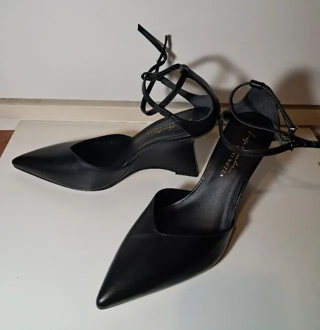 SCARPIN ANABELA PRETO LUIZA BARCELOS NATI VOZZA - Foto 2