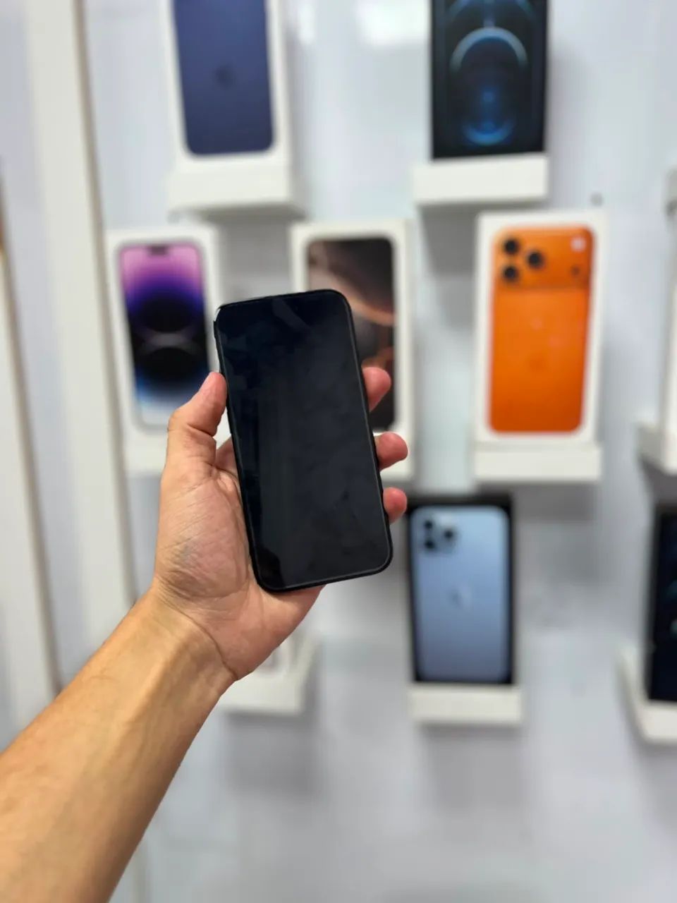 iPhone 15 Pro - 128GB ?3.699,00 - Foto 3