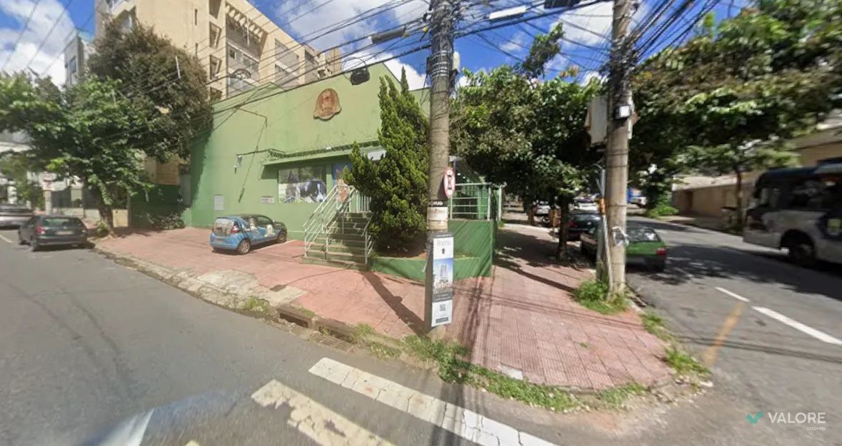 Lote comercial para alugar no Carmo