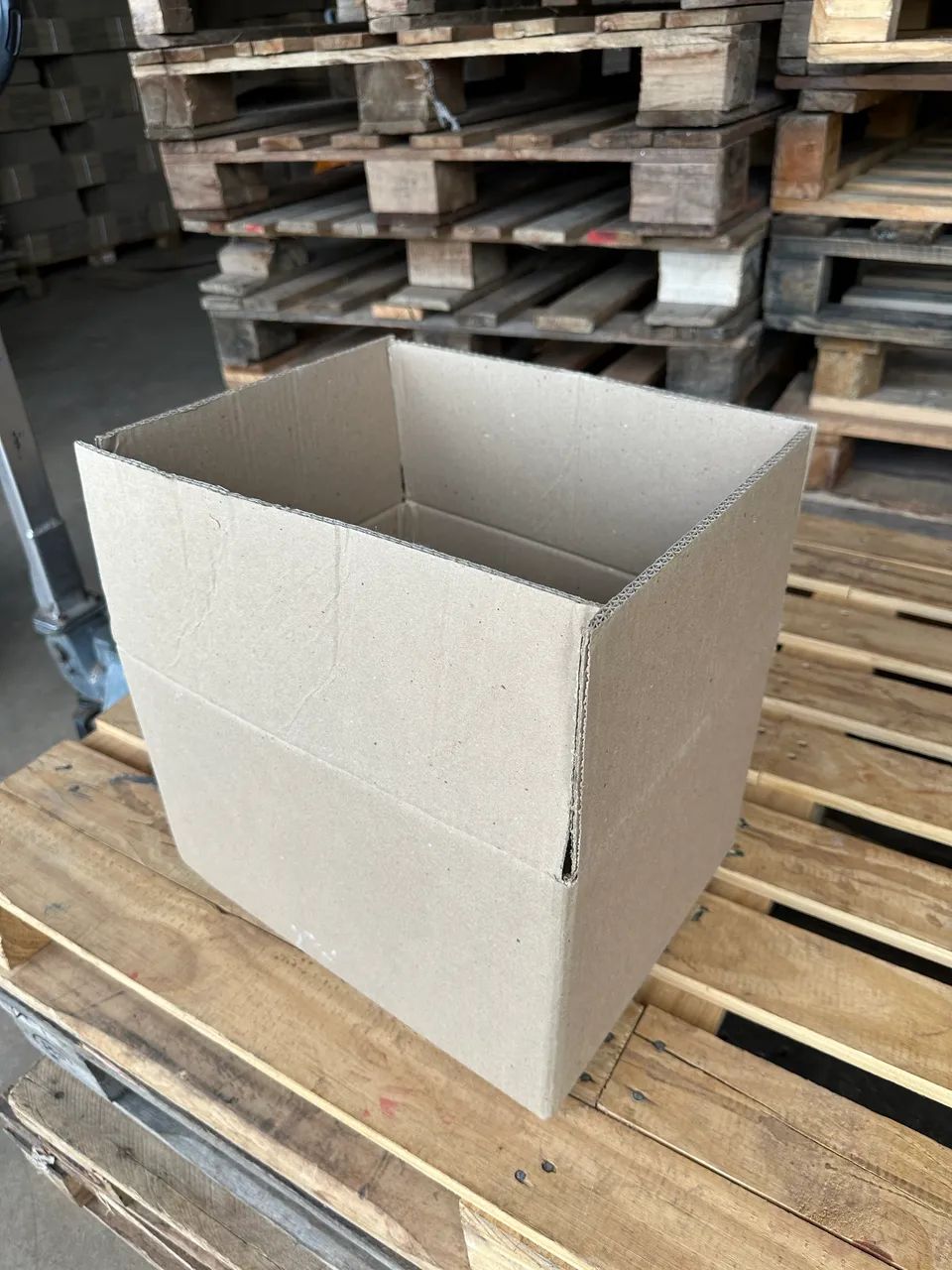 Caixas de papelão reutilizadas 