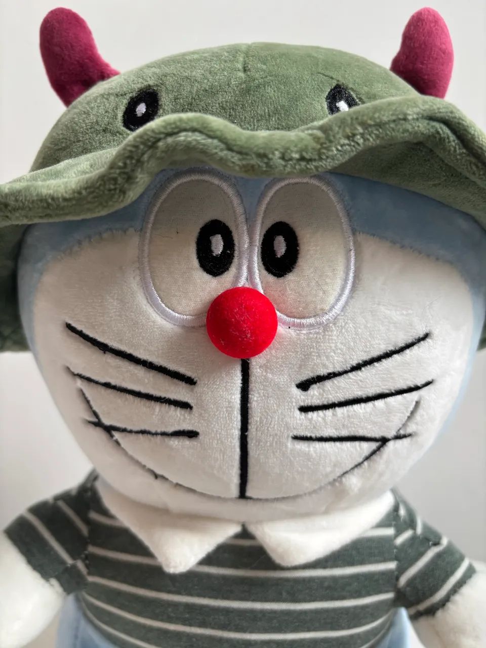 Pelúcia Doraemon com Chapéu de Dinossauro - Foto 2