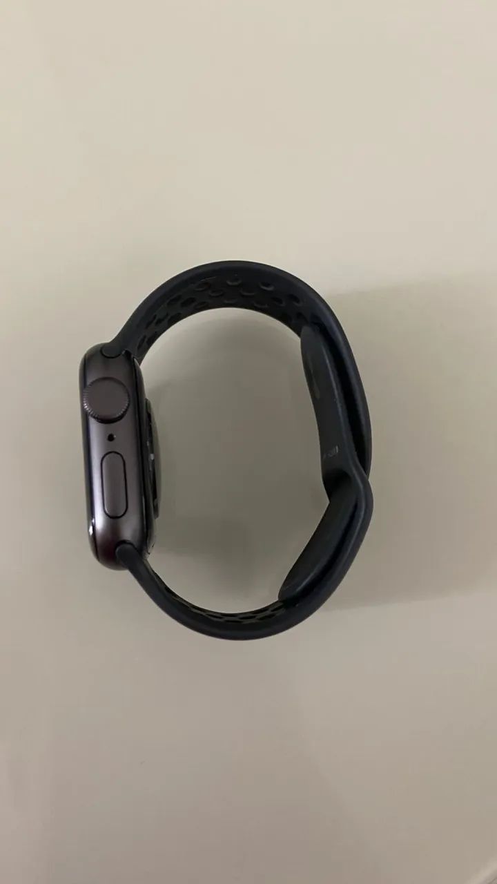 Apple Watch modelo Nike MKQ33LL/A - Foto 2