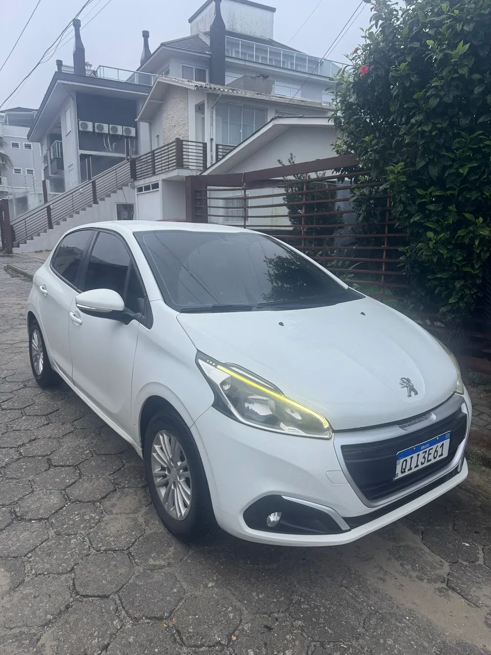 Peugeot 208 Active Pack 1.2 Flex 12V 5P Mec. 2017 - Foto 3