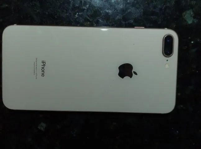 iPhone 8 Plus 64GB - Funcionando - Bom estado - Foto 3