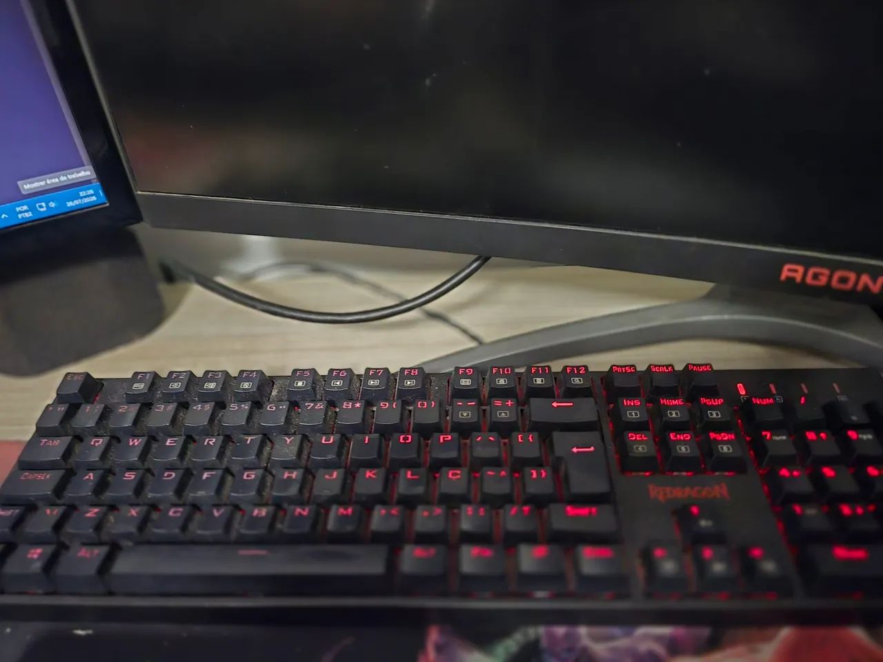 Teclado Redragon k551 abnt full size