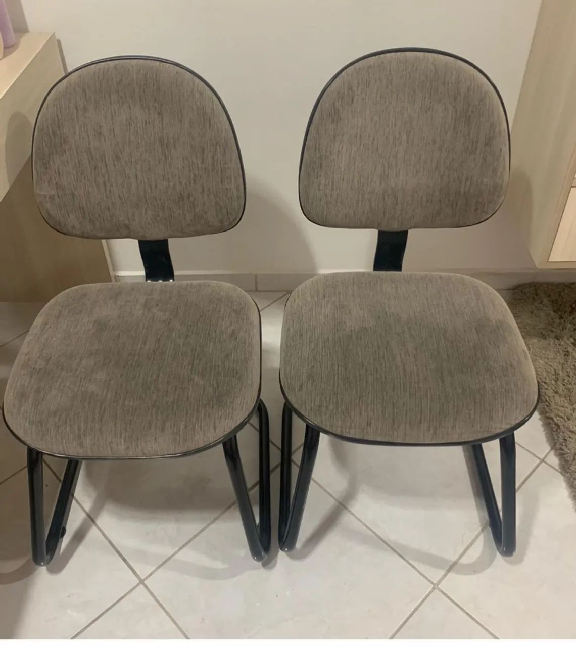 Vendo 3 cadeiras para escritório 