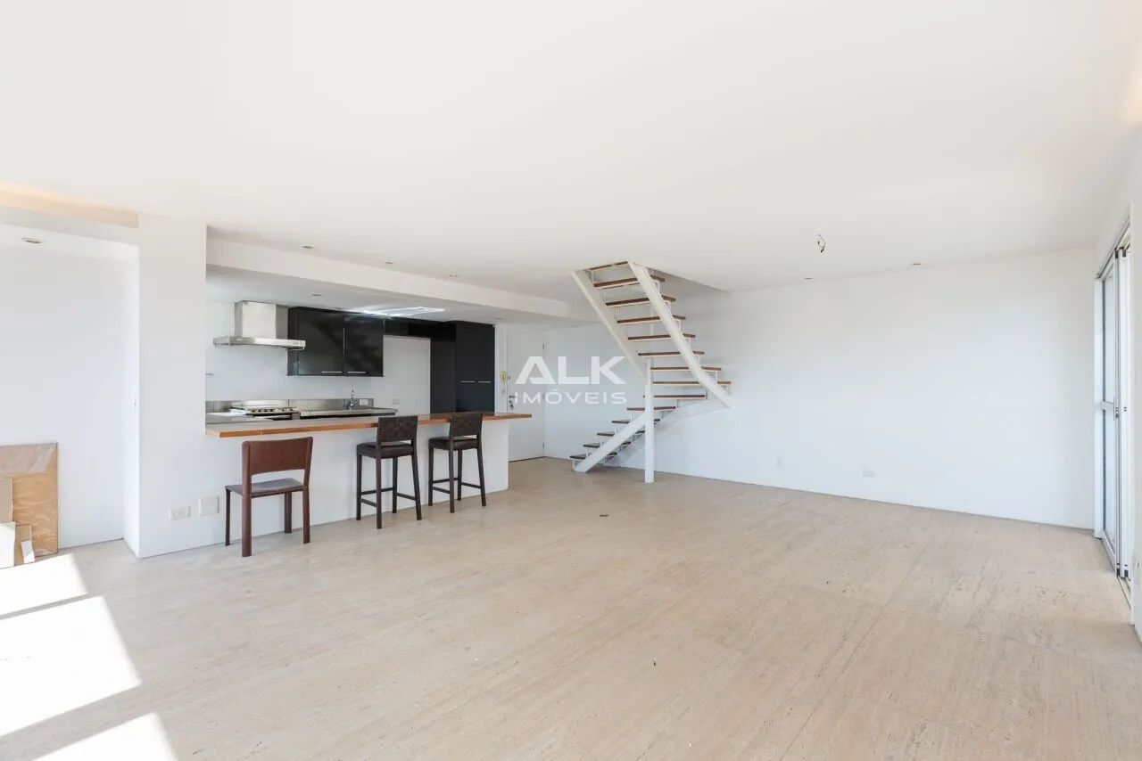 Apartamento à venda com 180m², 3 quartos e 3 vagas - Foto 2