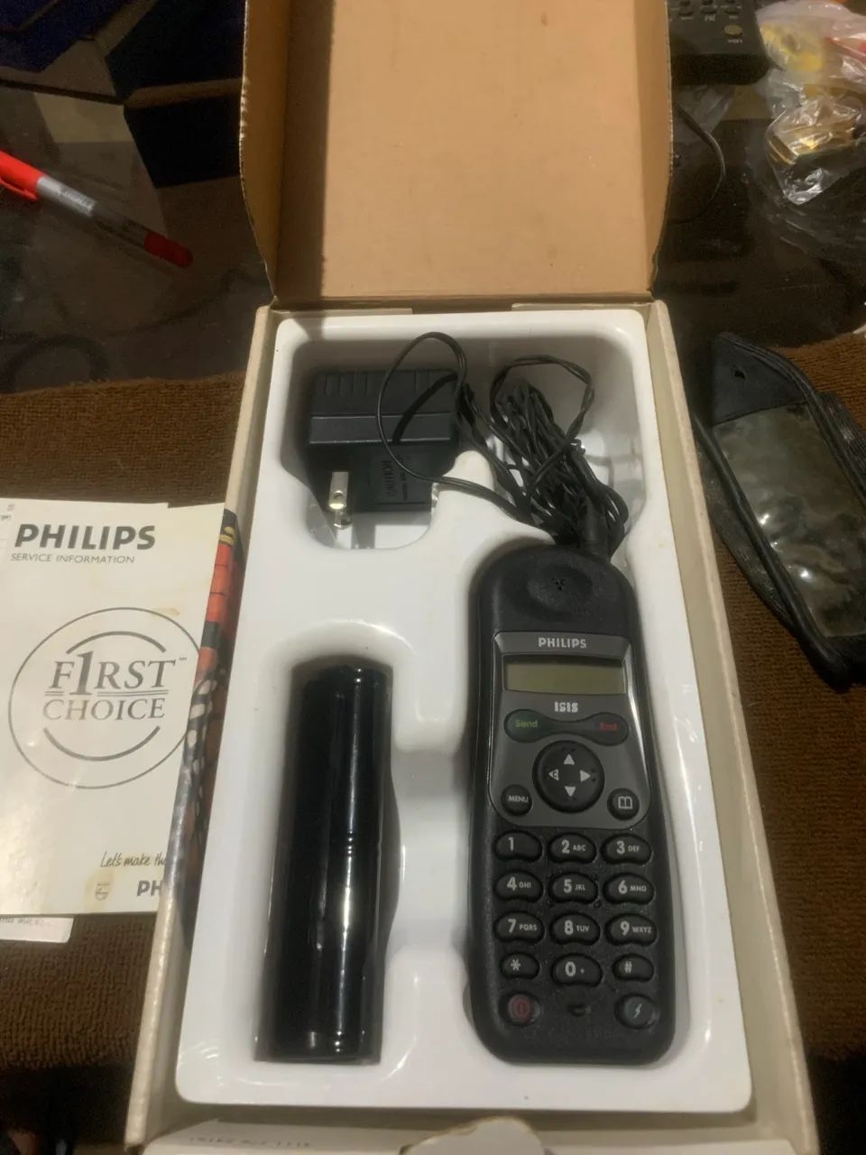 Antigo telefone celular colecionável Philips Isis.   - Foto 3