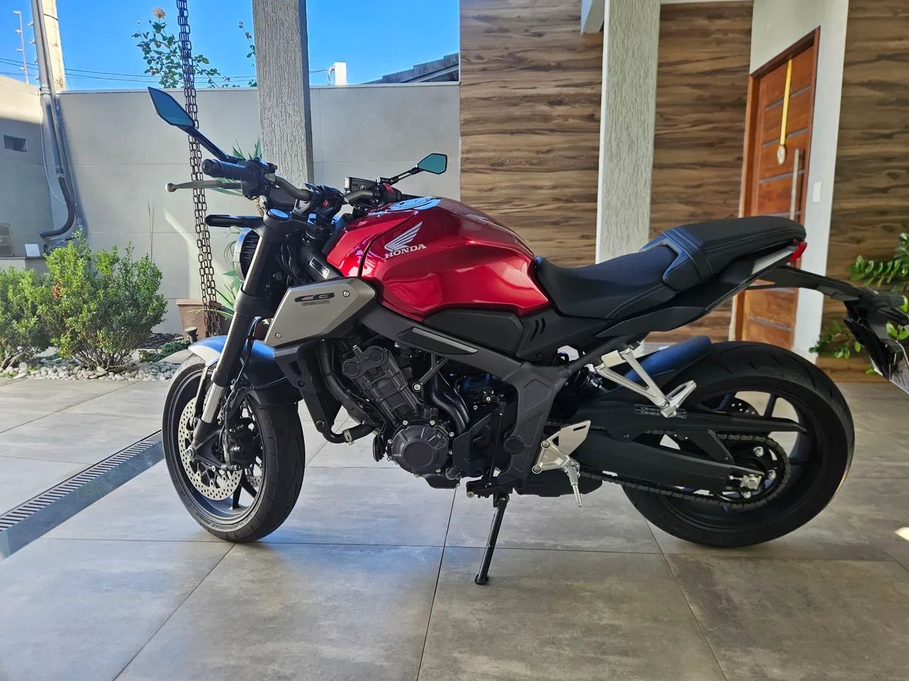 CB 650R  - Foto 5