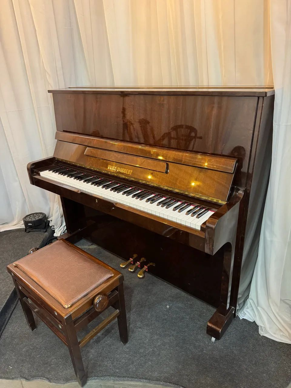 Piano Acústico Fritz Dobbert 126 - Conservadíssimo | Oportunidade