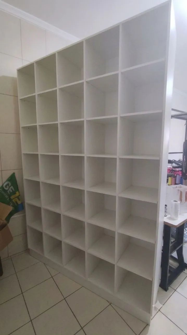 Armário colmeia expositor para loja - Foto 2