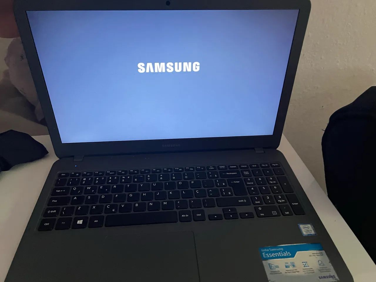Notebook  Samsung Essentials.