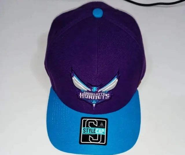 Boné aba curva snapback, NBA Charlotte hornets.