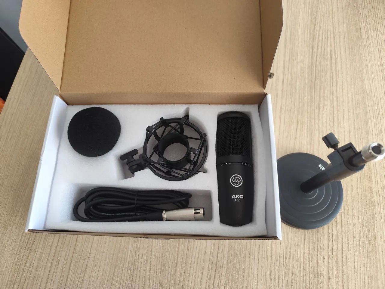 Microfone Condensador AKG P.120 NOVO - Foto 2