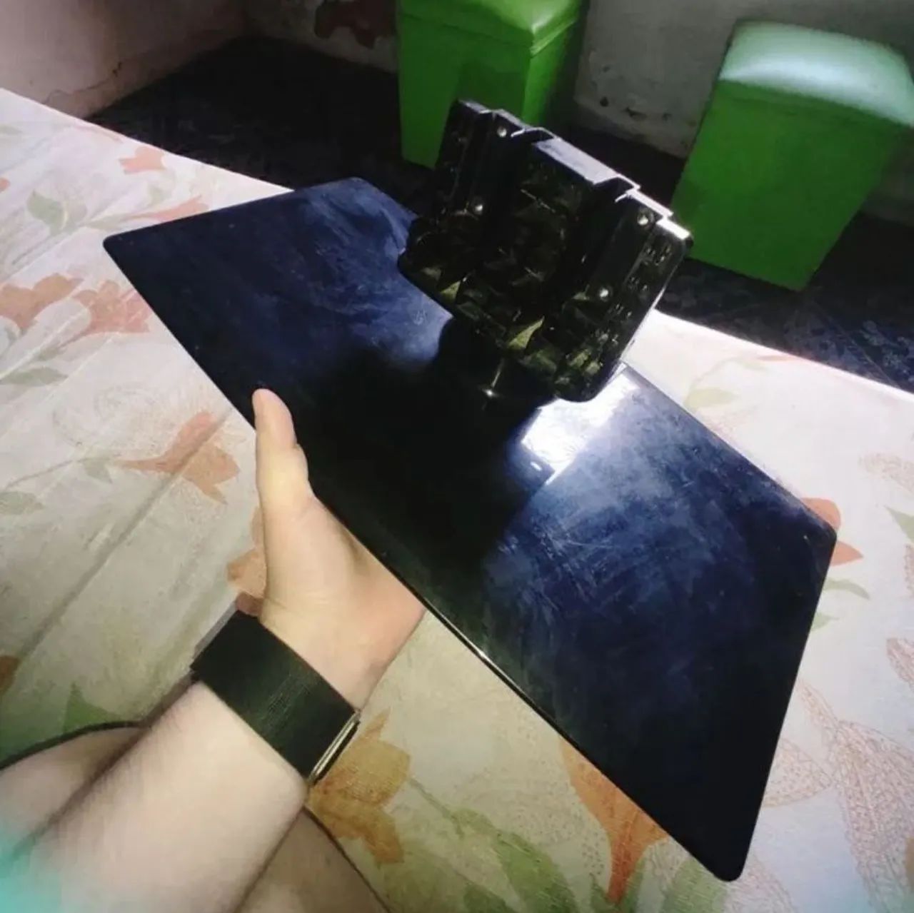 Suporte de mesa TV LG 32 Polegadas - Foto 2