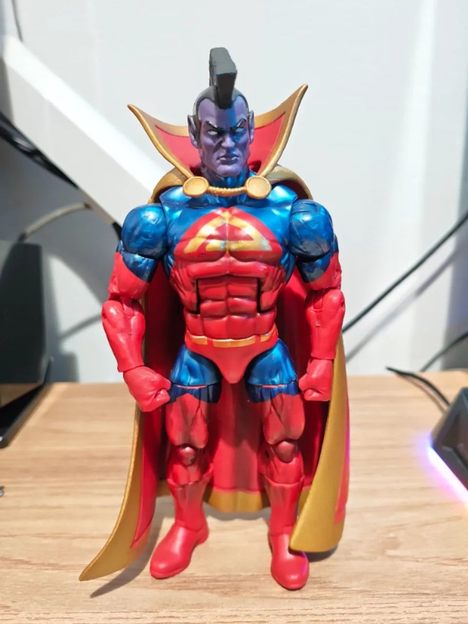 MARVEL LEGENDS GLADIADOR  DO BOX SDCC