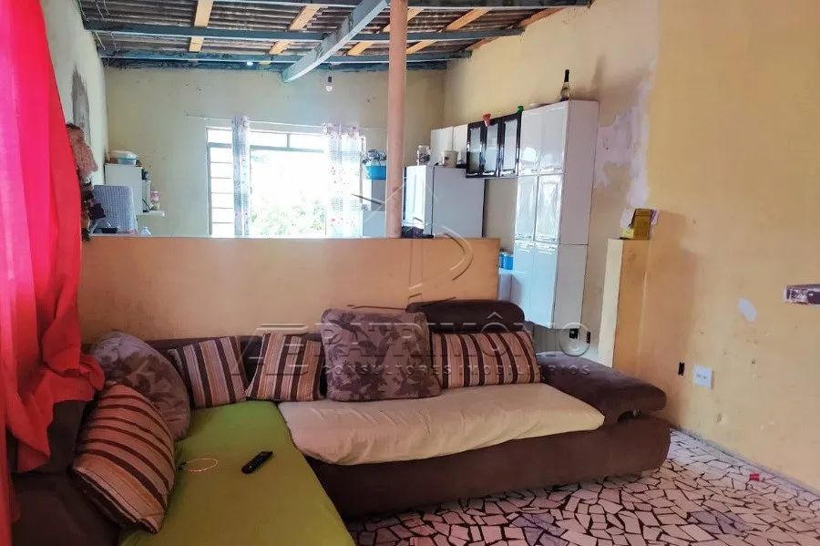 CASA,2 Dormitorio(s) bairro Laranjeiras