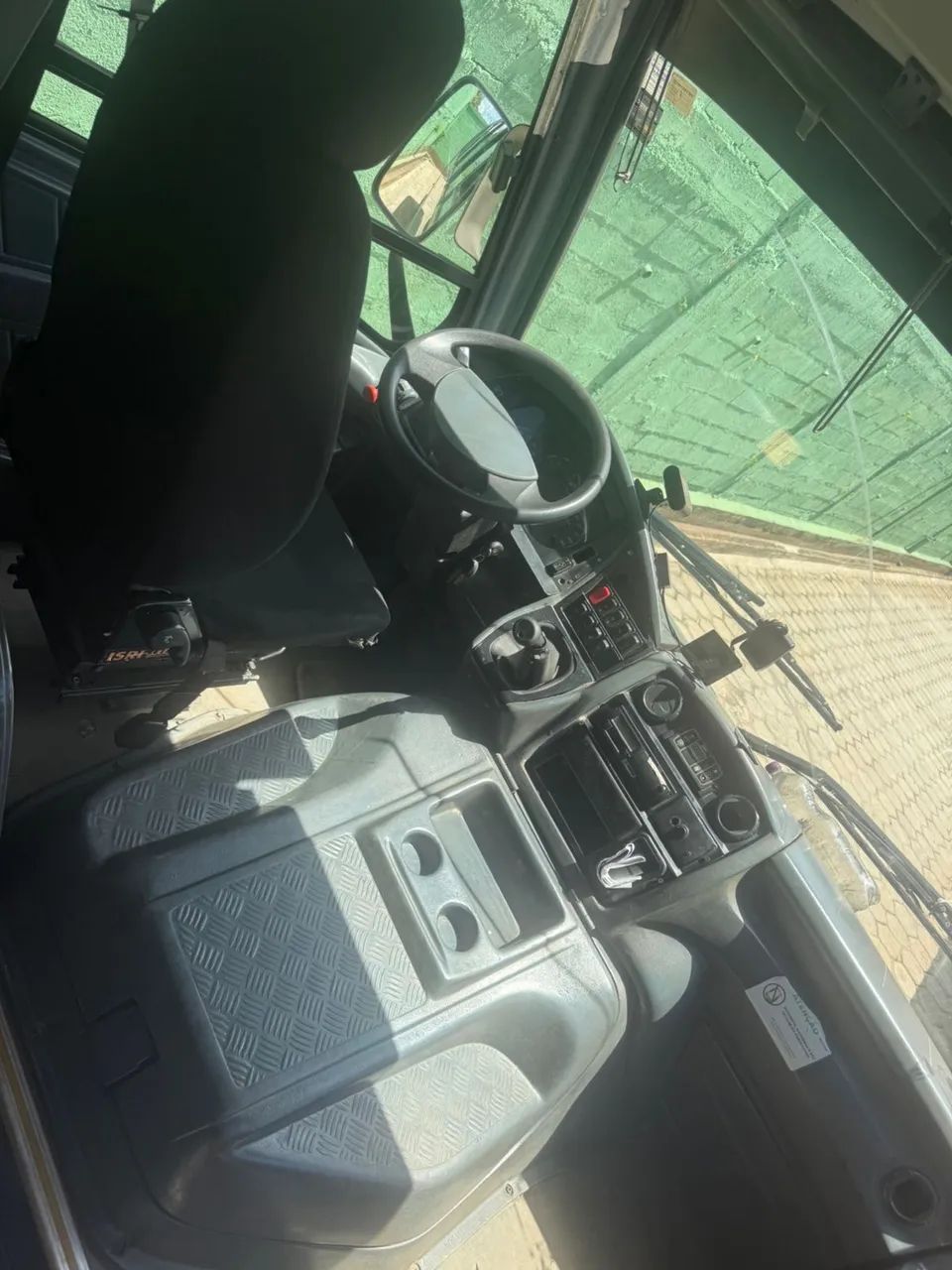 Microônibus Volare Attack V8L fretamento, 29 lugares  - Foto 4
