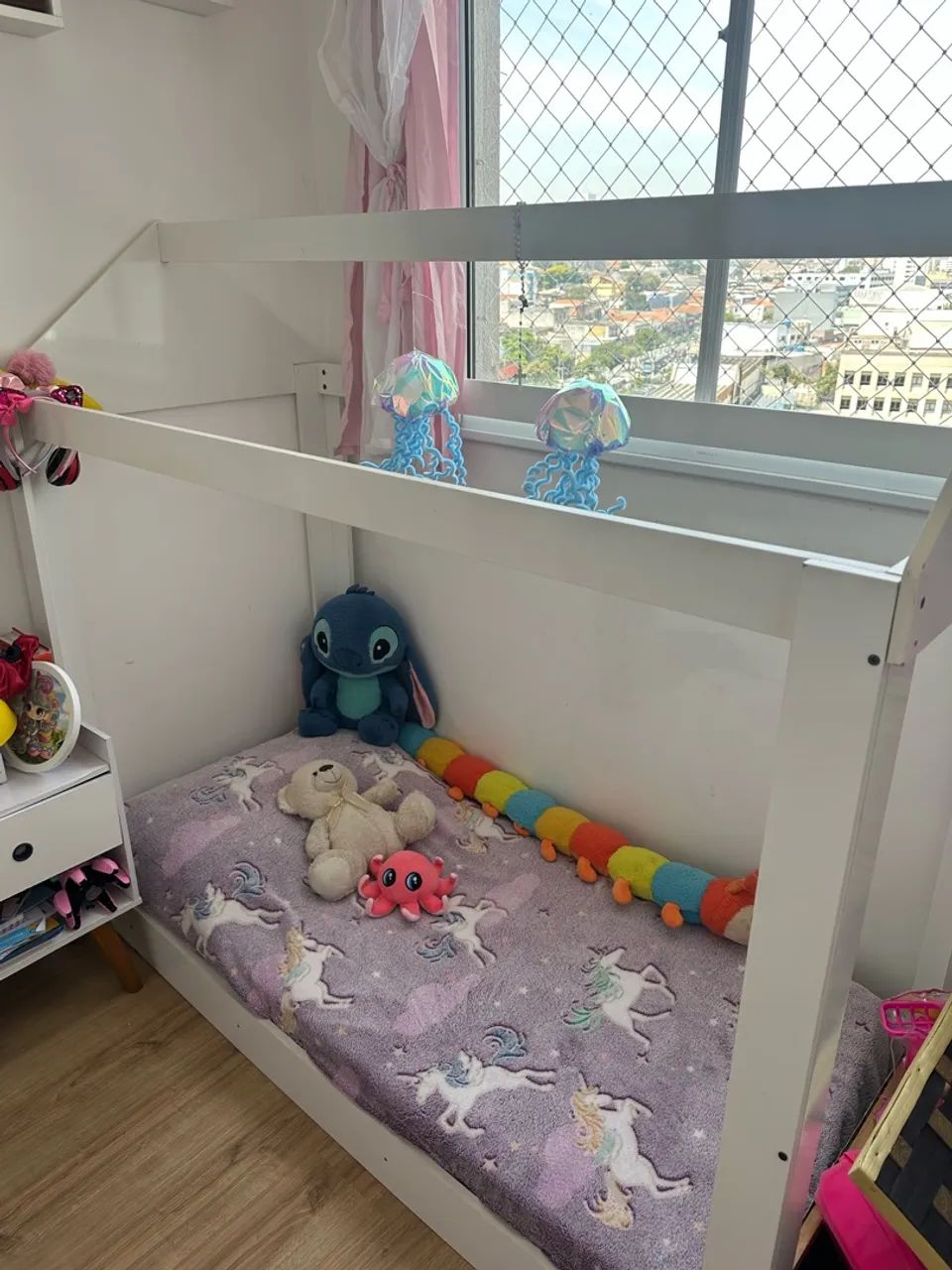 Cama montessoriana com colchão 