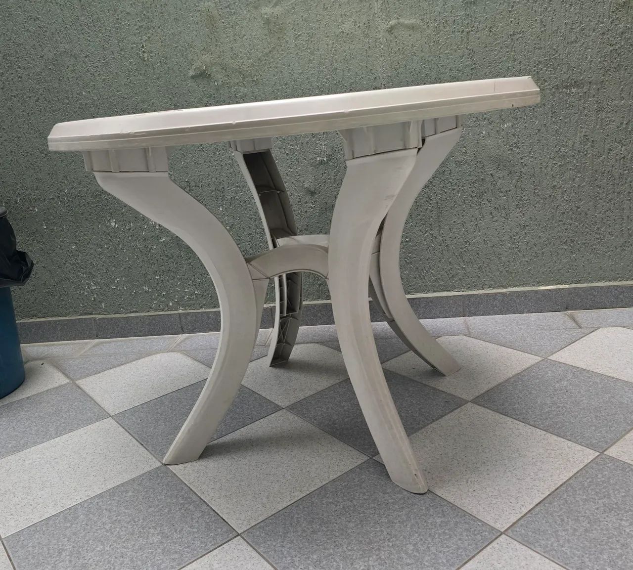 Conjunto de mesa com 3 cadeiras - Foto 3
