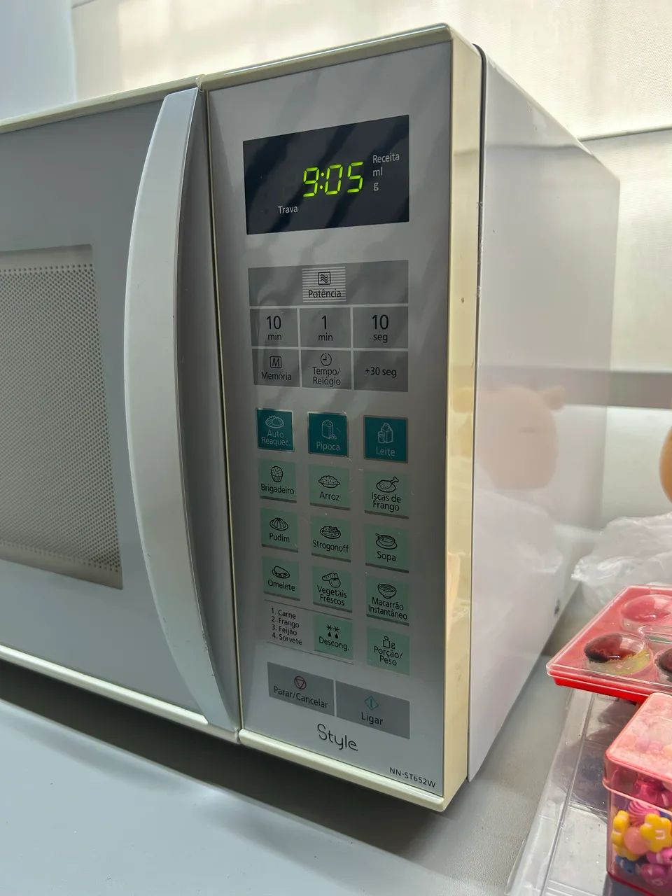 Microondas Panasonic Style modelo NN-ST652W (32 litros)