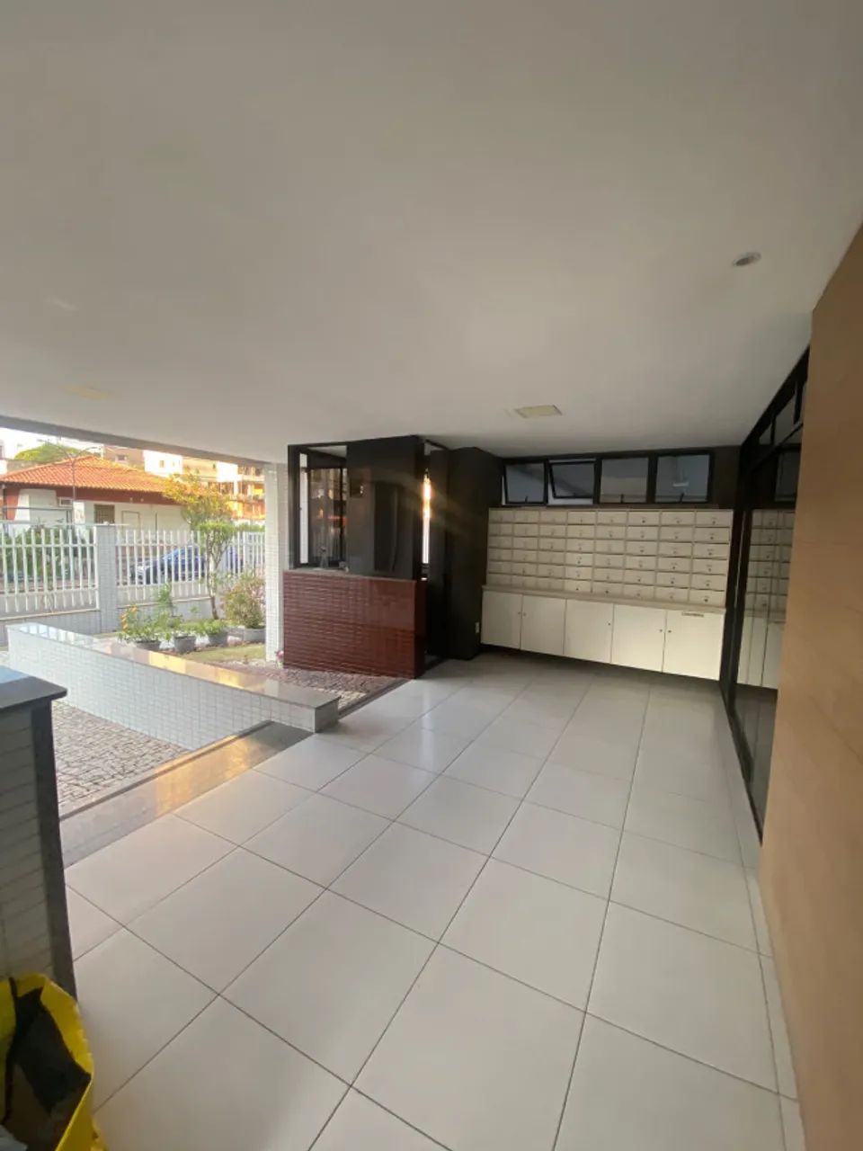 Apto com três quartos sendo um suíte - Guararapes - 72m² - Foto 2