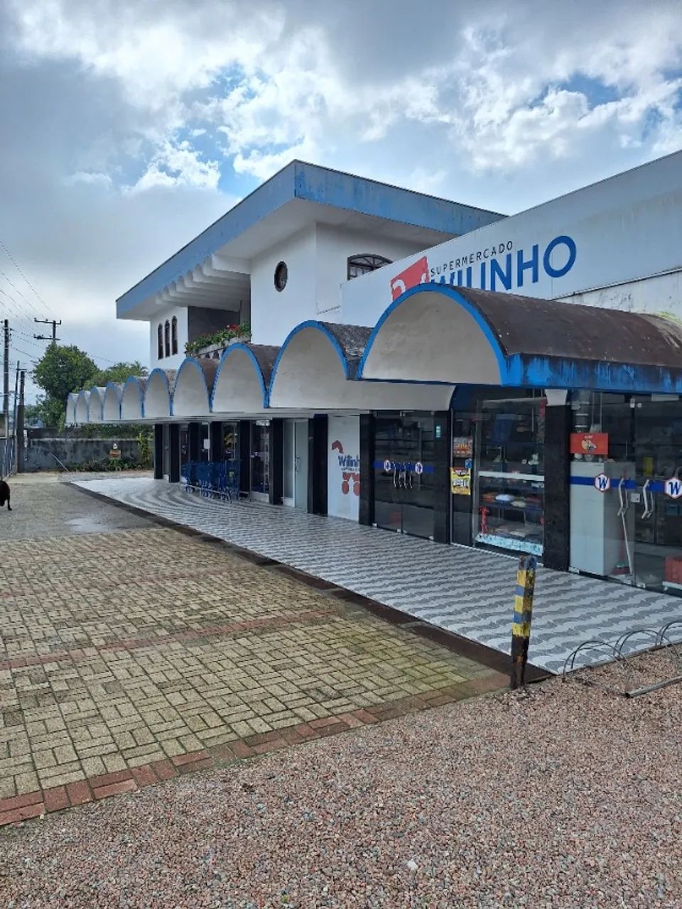Terreno com mercado e 2 casas. - Foto 4