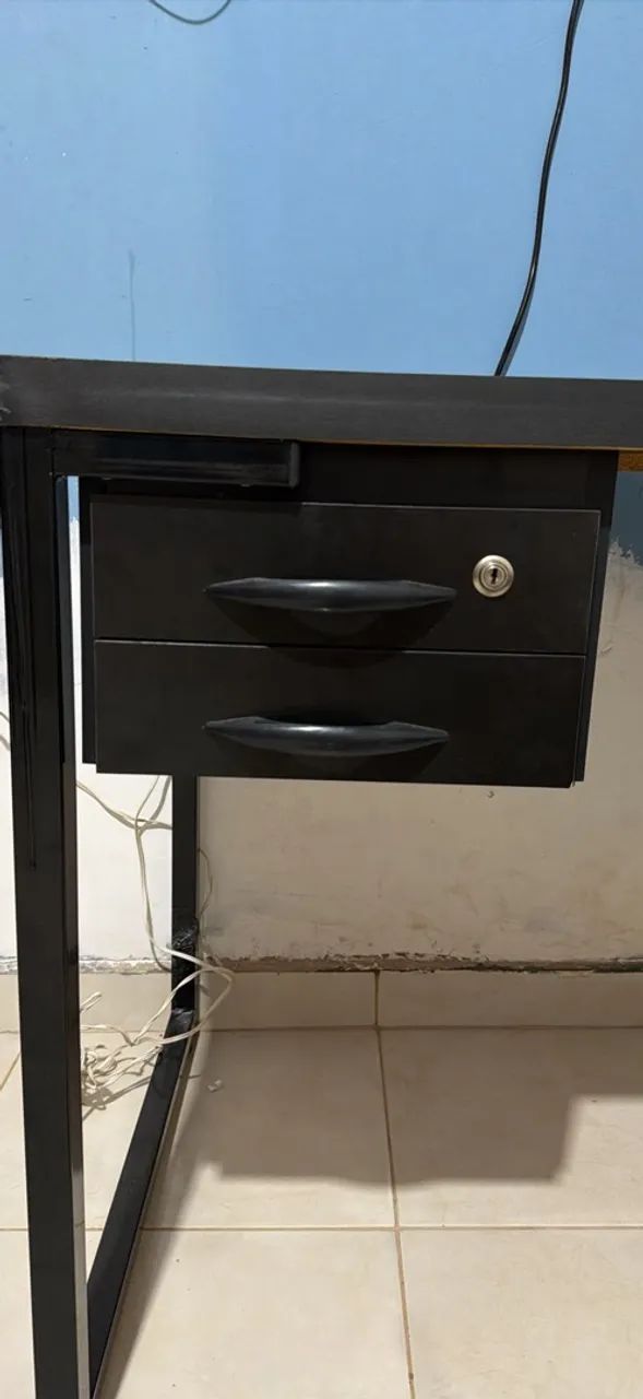 MESA PARA ESCRITÓRIO  - Foto 4