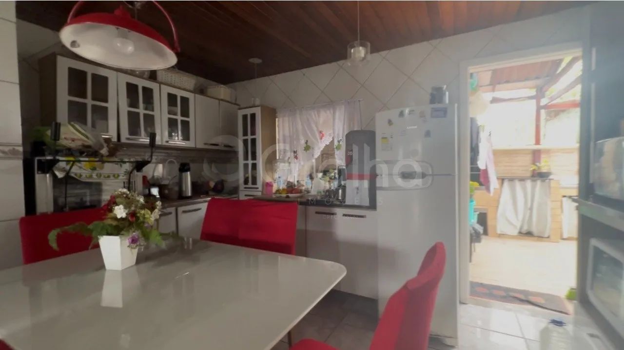 Casa Residencial de 320m² com 6 quartos na Tapera - Foto 4