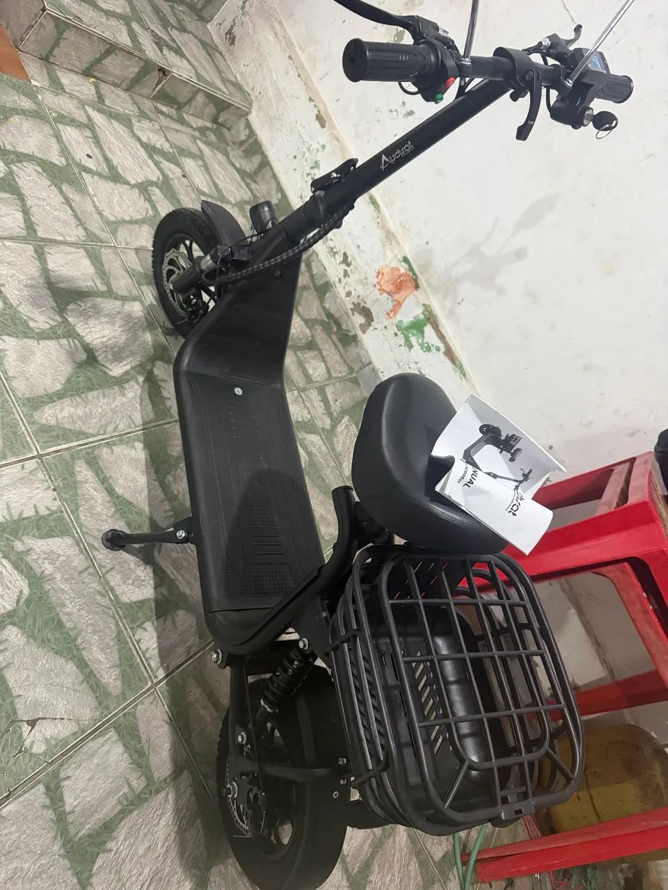 Scooter elétrica 