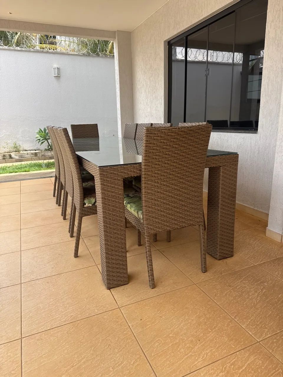 Mesa de fibra com 10 cadeiras  - Foto 5