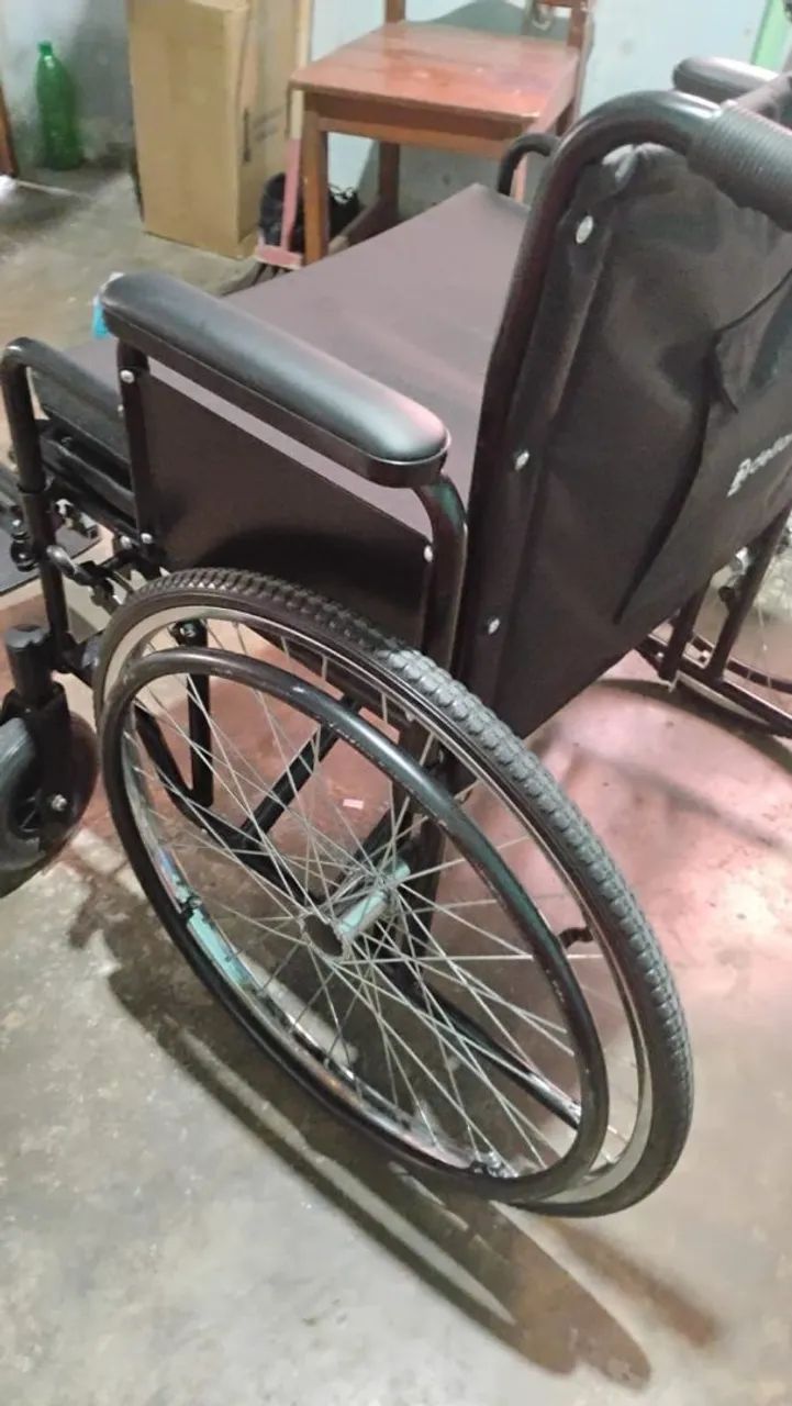 Cadeira de rodas para obeso até 180kg - Foto 3