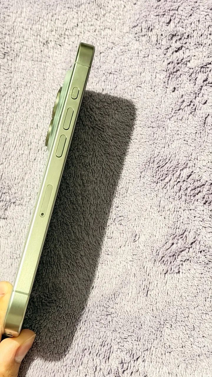 iPhone 15 pro - Foto 2