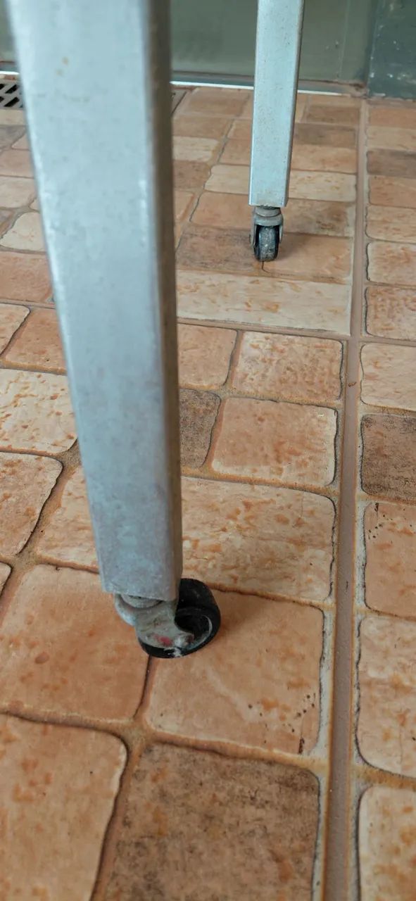 Mesinha versatil escritório,casa ,etc - Foto 3