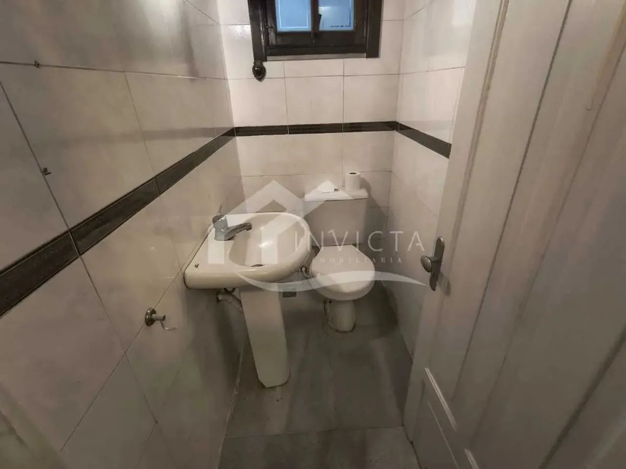 Apartamento de frente, com ótima iluminação e fácil acesso a serviços, lazer e transporte. - Foto 3