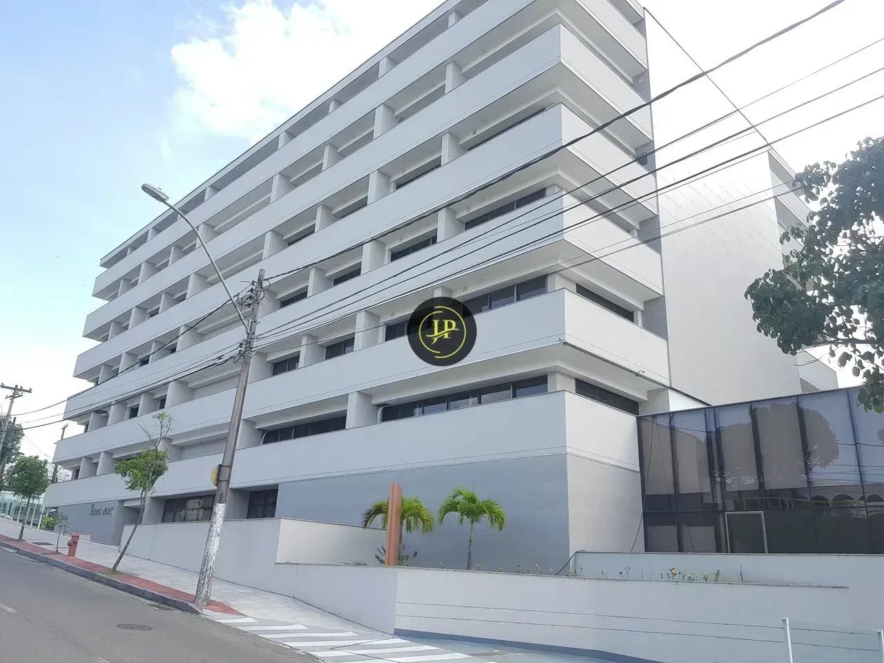 SALA COMERCIAL 45M² C/ GARAGEM COM LOCALIZAÇÃO PRIVILEGIADA EM MATA DA PRAIA - Foto 2