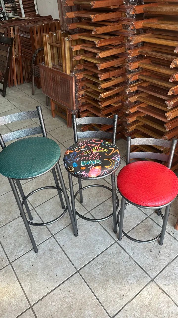 Banquetas em aço com acento estofado  - Foto 2