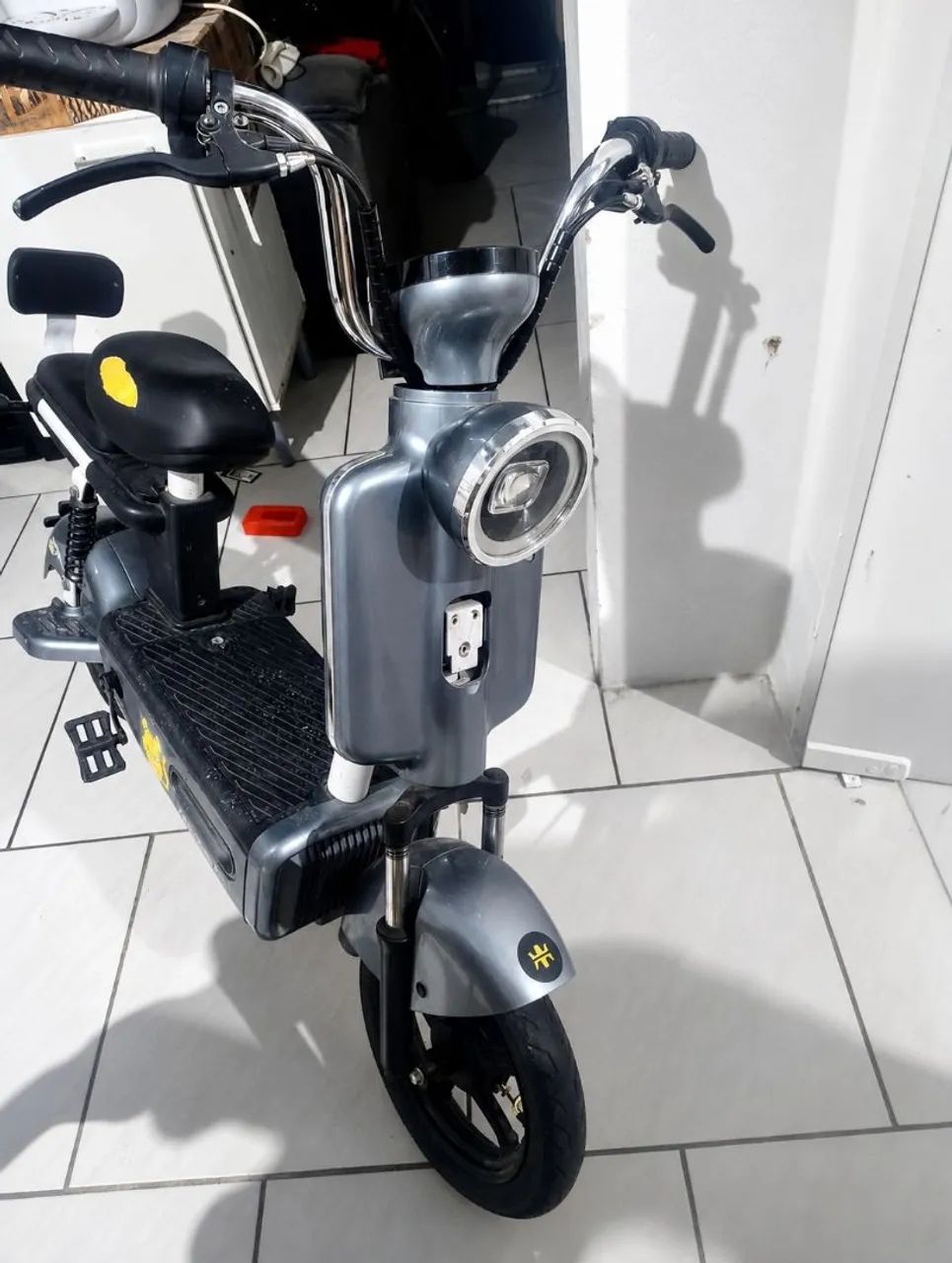 Scooter elétrica 