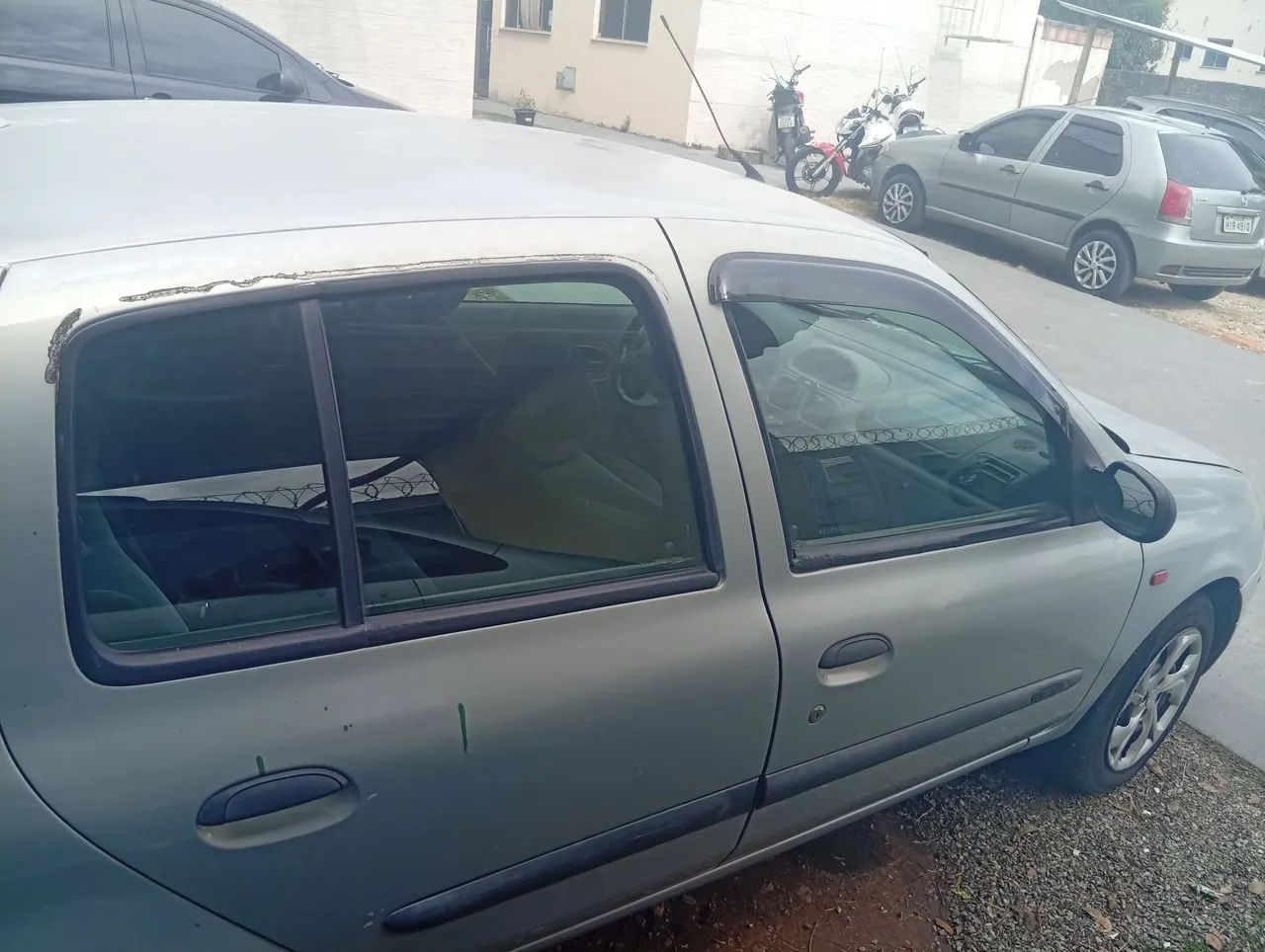 Renault Clio RN/ Expression 1.0 5P 2001 - Foto 3